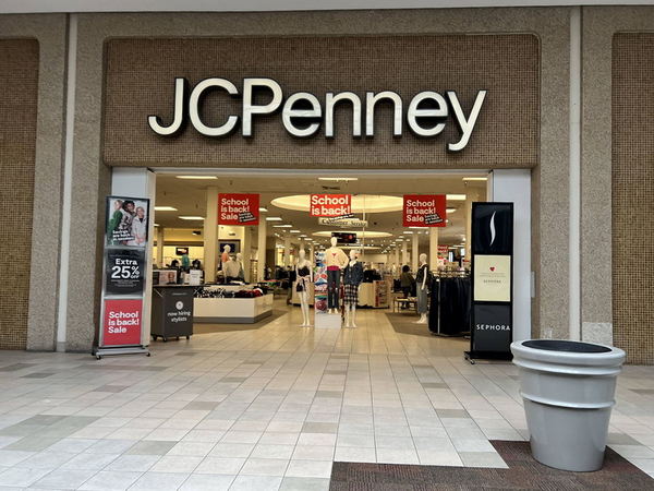 Meridian Mall - Aug 13 2022 (newer photo)